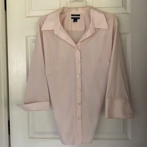 3/4 sleeved buttons down